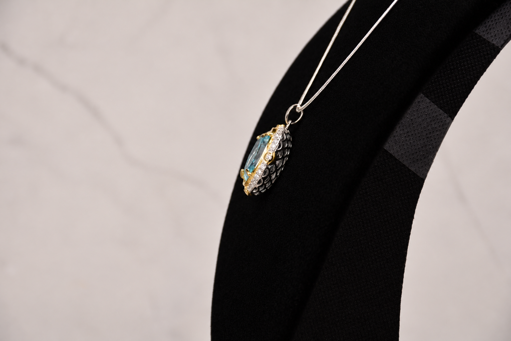 The Aquamarine Statement Necklace